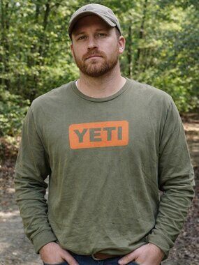 Yeti Long Sleeve T Shirt Men’s L Olive Green Orange Crewneck Logo Tee Size XXL